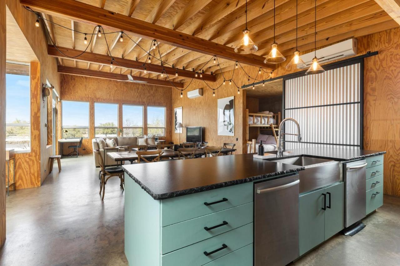 Lazo House - Riverfront With Overlooking Llano River Exteriér fotografie