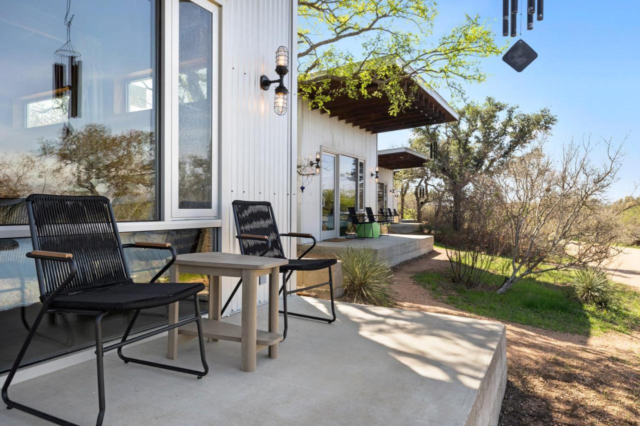 Lazo House - Riverfront With Overlooking Llano River Exteriér fotografie