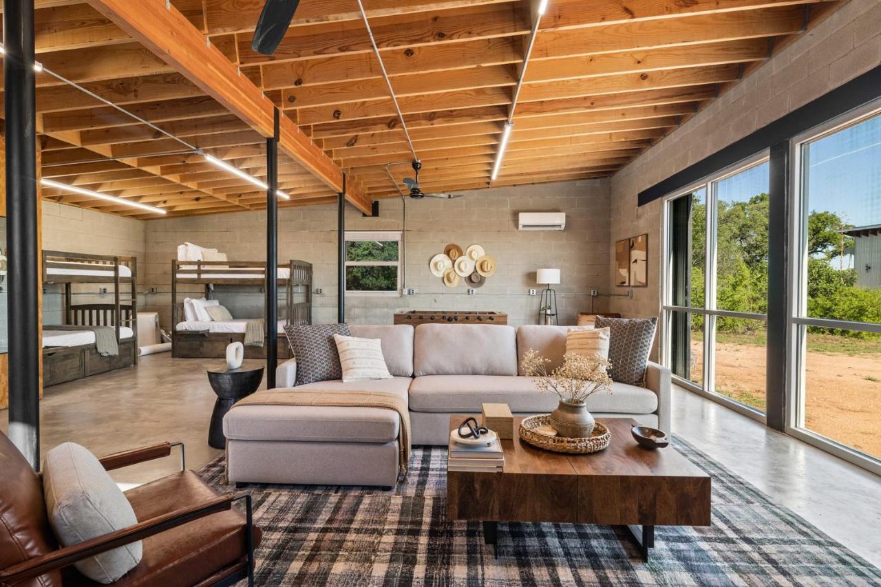 Lazo House - Riverfront With Overlooking Llano River Exteriér fotografie