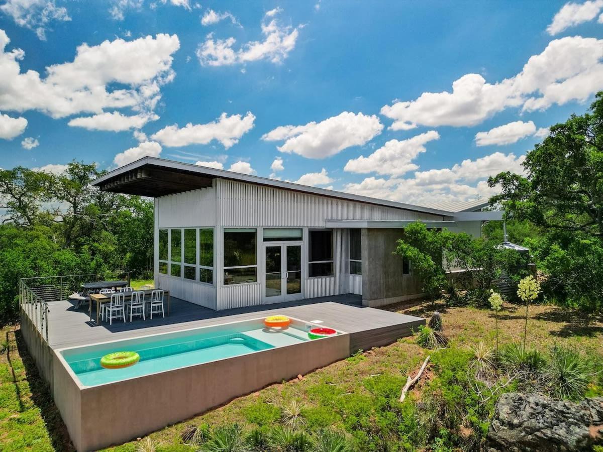 Lazo House - Riverfront With Overlooking Llano River Exteriér fotografie